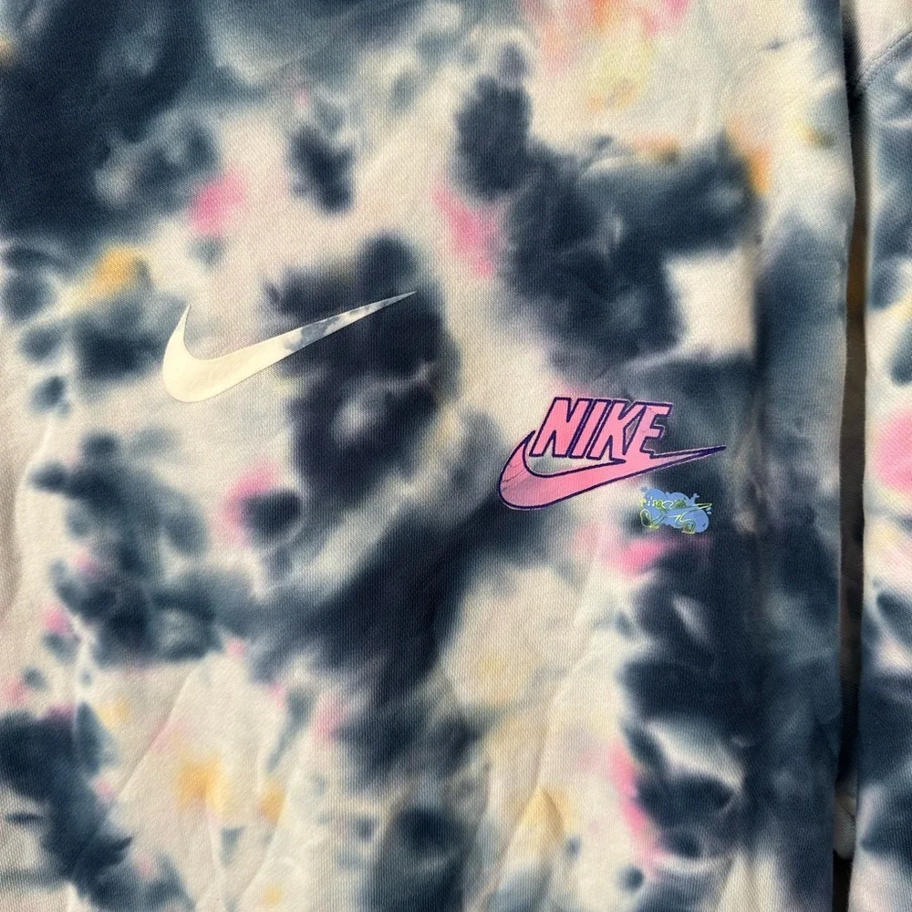 Nike Men’s Small Sweatshirt Sportswear Club Tie-Dye French Terry
